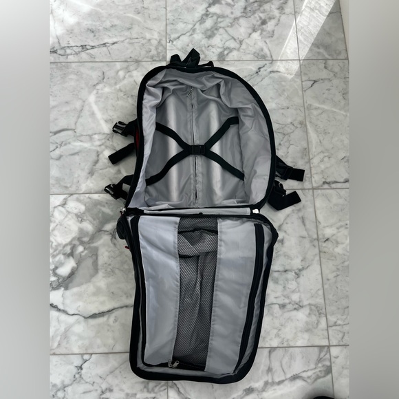 NWOT NRA Black Rolling Backpack Travel Duffle Bag - Picture 11 of 12